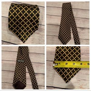 MACHADO George Machado Mens Silk Tie 
Excellent Used Condition (EUC)
